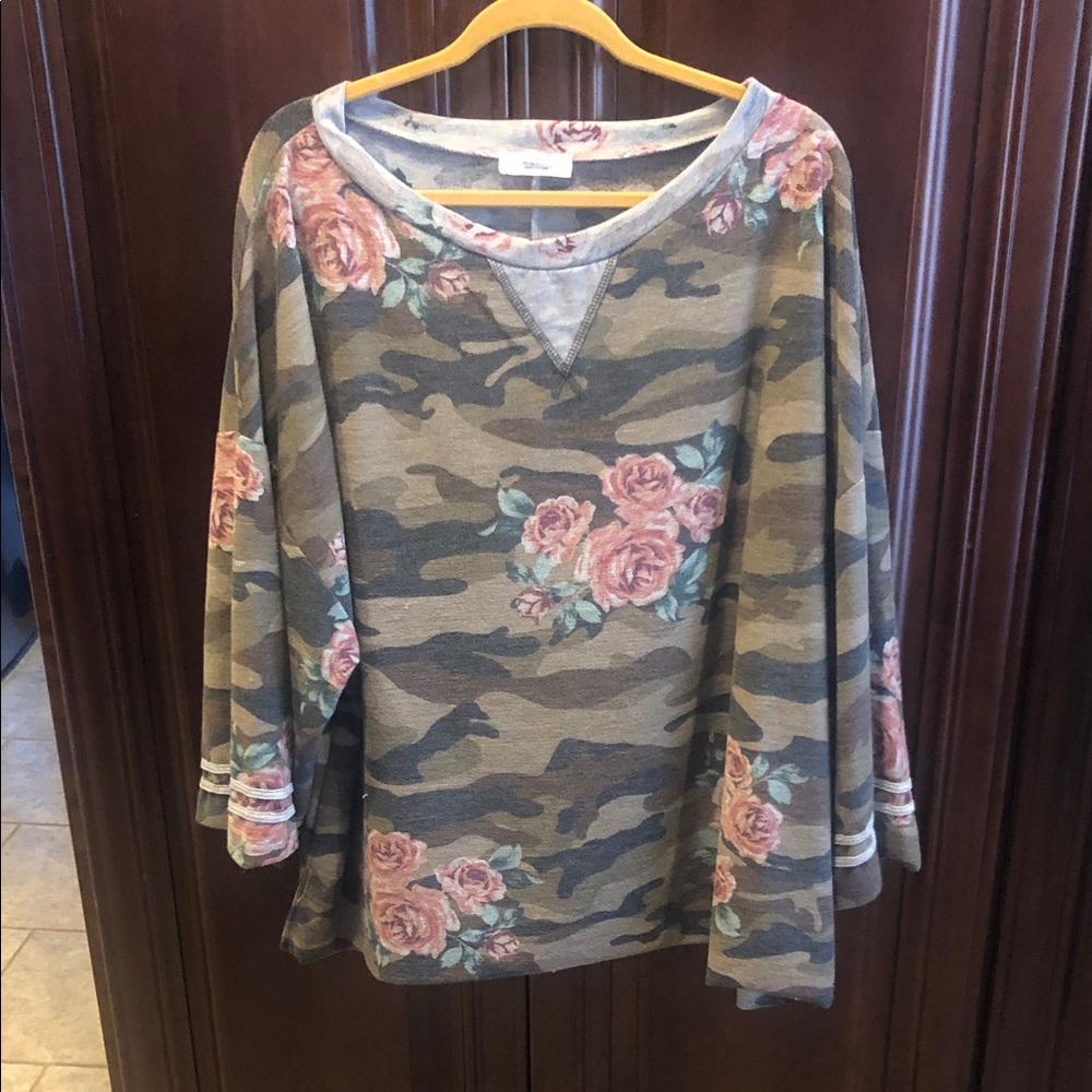 Umgee Camouflage Floral Blouse - Green and Pink
